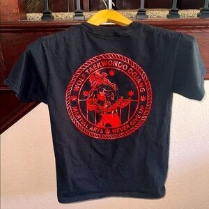 Wolf Taekwondo Dojang Martial Arts Black and Red Kids T-Shirt Medium 10-12 Years